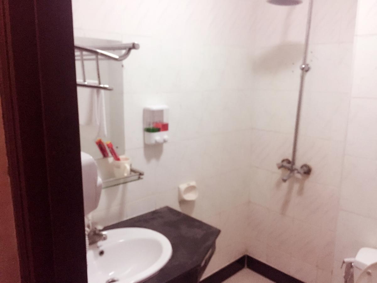 New Yuetan Hotel 다르에스살람 외부 사진