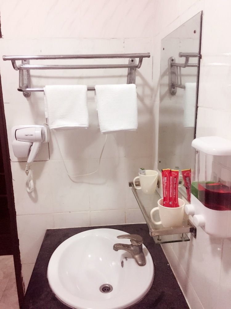 New Yuetan Hotel 다르에스살람 외부 사진
